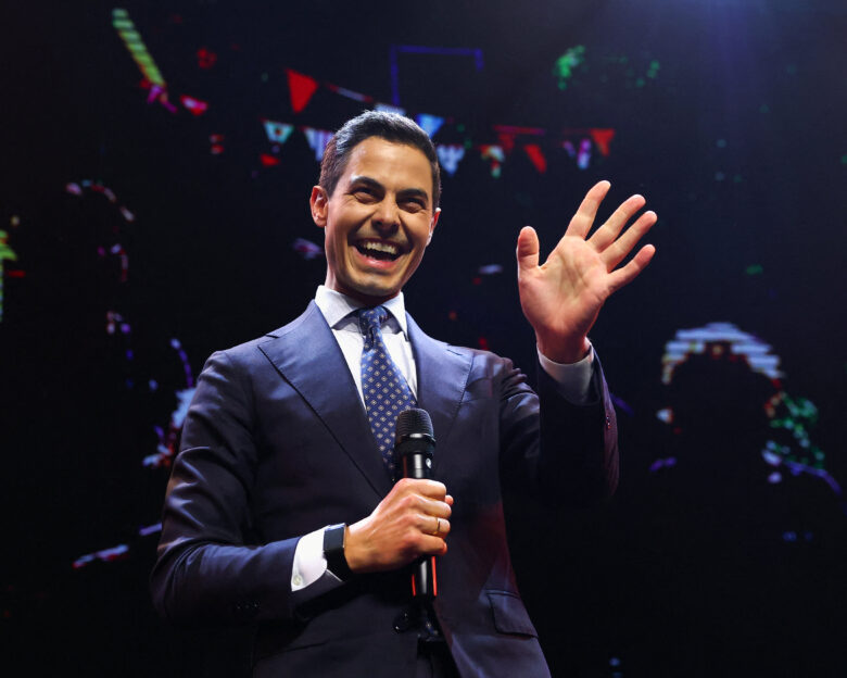 Ολλανδία: Ισοψηφία του ακροδεξιού Βίλντερς και του κεντρώου Γέτεν – Ποιος είναι ο 38χρονος που ελπίζει να γίνει ο πρώτος ανοιχτά γκέι πρωθυπουργός