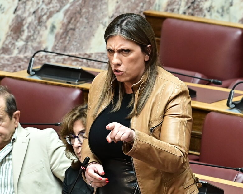 Η Ζωή Κωνσταντοπούλου και κατά της Όλγας Γεροβασίλη: «Θέλετε ένα κράτος με βασιλιά τον Μητσοτάκη και βασιλοπούλα την Ντόρα Μπακογιάννη»