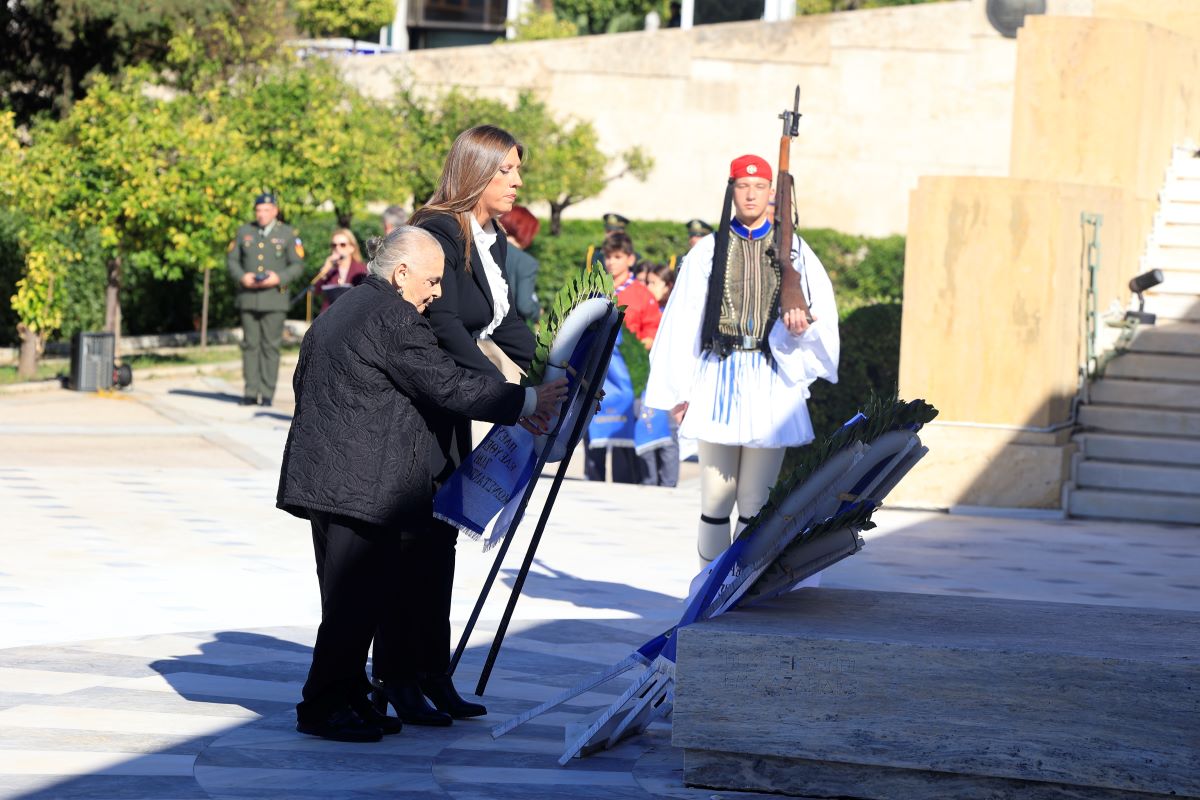 Η Ζωή Κωνσταντοπούλου με την Αλεξάνδρα Σάντα