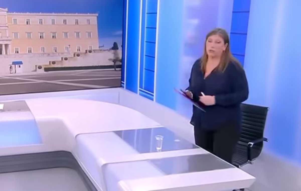 Η Ζωή Κωνσταντοπούλου αποχωρεί από το στούντιο του ΣΚΑΪ