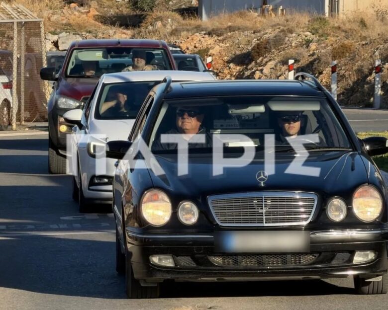 Θρήνος στο Τυμπάκι: Έφτασε στο Ηράκλειο η σορός του 19χρονου στρατιώτη που έχασε τη ζωή του από χειροβομβίδα