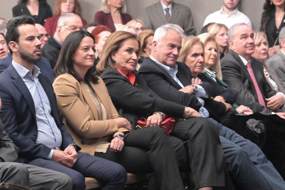 Υπουργοί και βουλευτές στην παρουσίαση του νέου βιβλίου του Άδωνι Γεωργιάδη