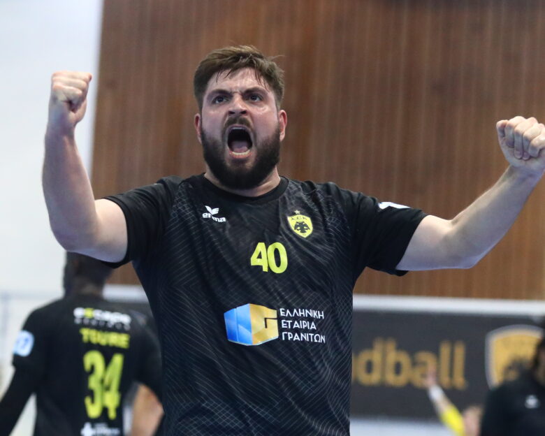 ΑΕΚ – Ολυμπιακός 28-27: Κιτρινόμαυρο το ντέρμπι κορυφής της Handball Premier