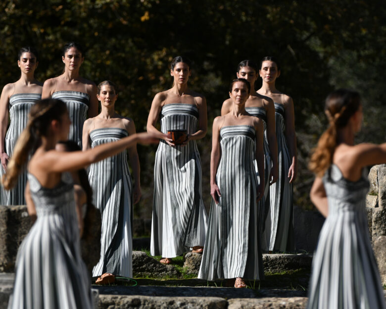 Η Ολυμπιακή Φλόγα ανάβει την Τετάρτη στην Αρχαία Ολυμπία – Αλλάζει χώρο η Τελετή Αφής της στις 26 Νοεμβρίου