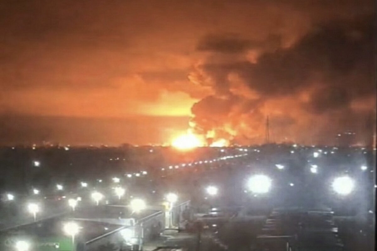 Η φωτιά στο διυλιστήριο Αφίπσκι