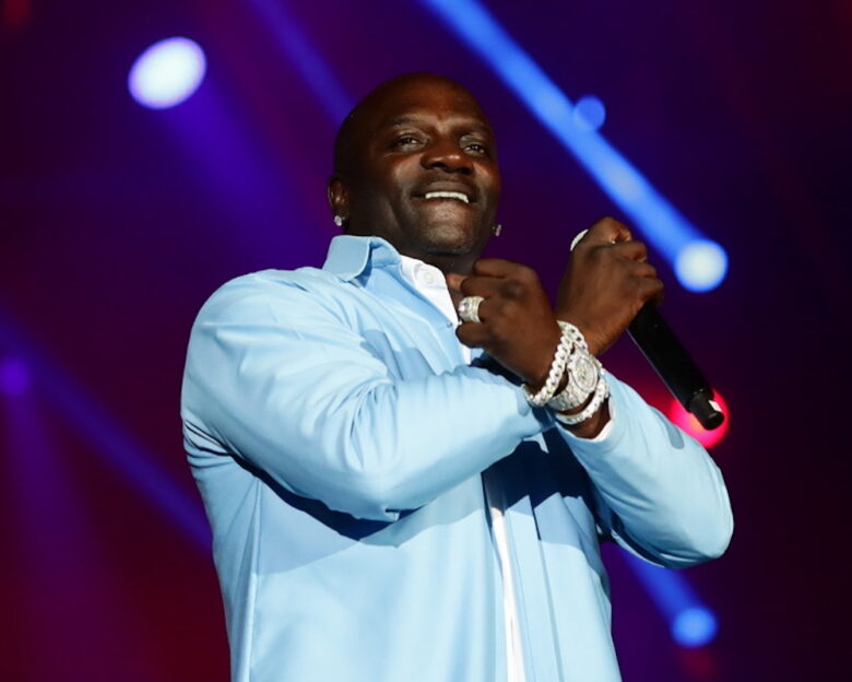 ΗΠΑ: Συνελήφθη ο τραγουδιστής Akon – Είχε εκδοθεί ένταλμα σύλληψης σε βάρος του στο Νέο Μεξικό