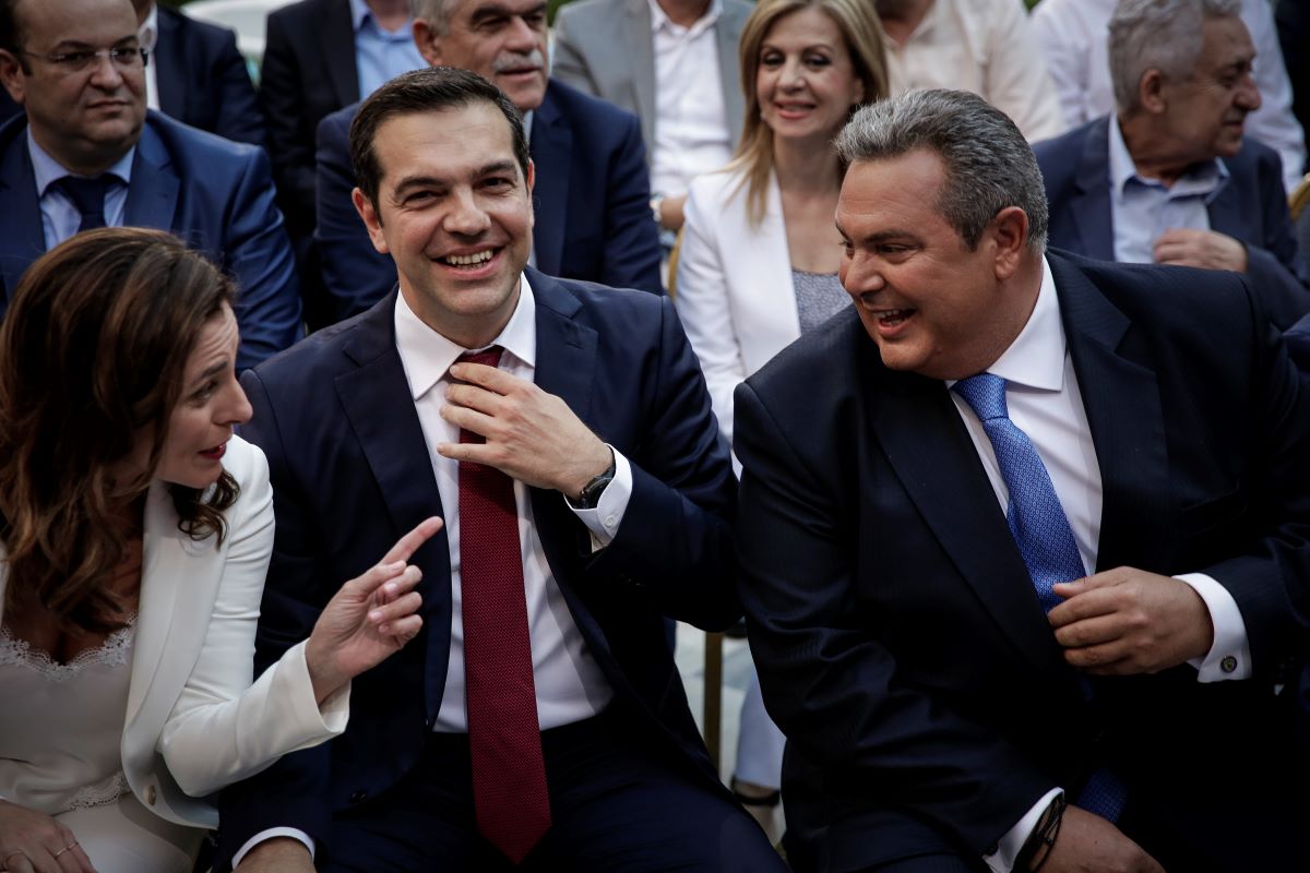 Η Μπέττυ Μπαζιάνα, ο Αλέξης Τσίπρας και ο Πάνος Καμμένος