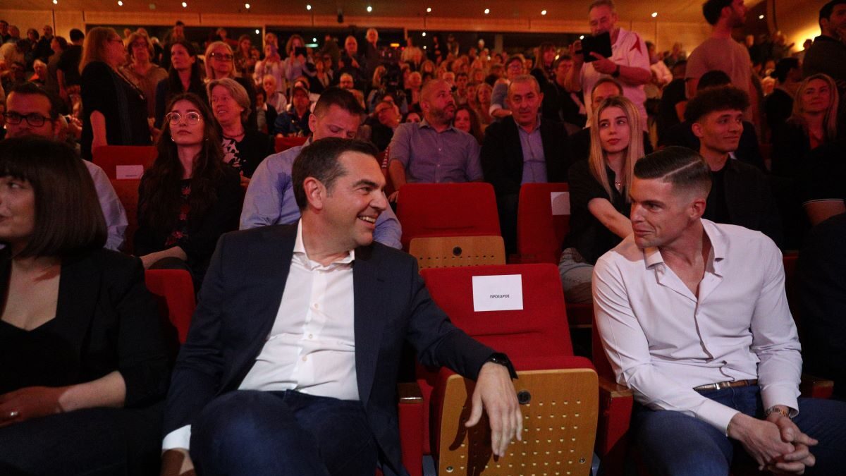 Ο Αλέξης Τσίπρας με τον Τάιλερ Μακμπέθ