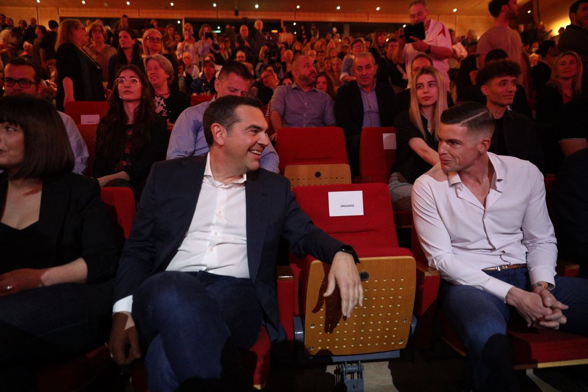 Ο Αλέξης Τσίπρας με τον Τάιλερ Μακμπέθ