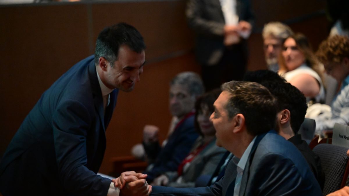 Ο Αλέξης Χαρίτσης και ο Αλέξης Τσίπρας