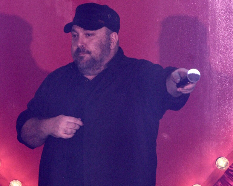 Γιώργος Αλκαίος: Απατεώνες έφτιαξαν ψεύτικο προφίλ και ζητούσαν χρήματα με τα στοιχεία του τραγουδιστή