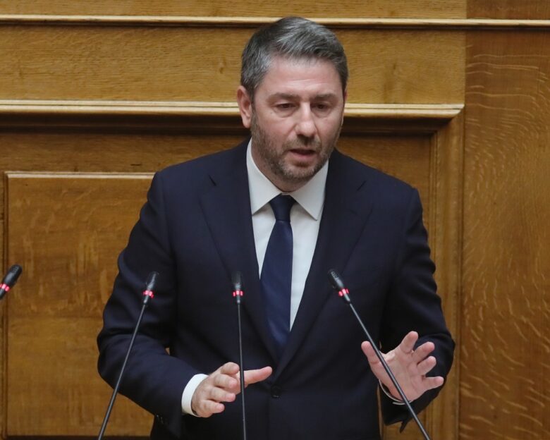 Ανδρουλάκης: Οι αγρότες έχουν αφεθεί χωρίς προστασία απέναντι στο κύμα ακρίβειας και το κόστος παραγωγής