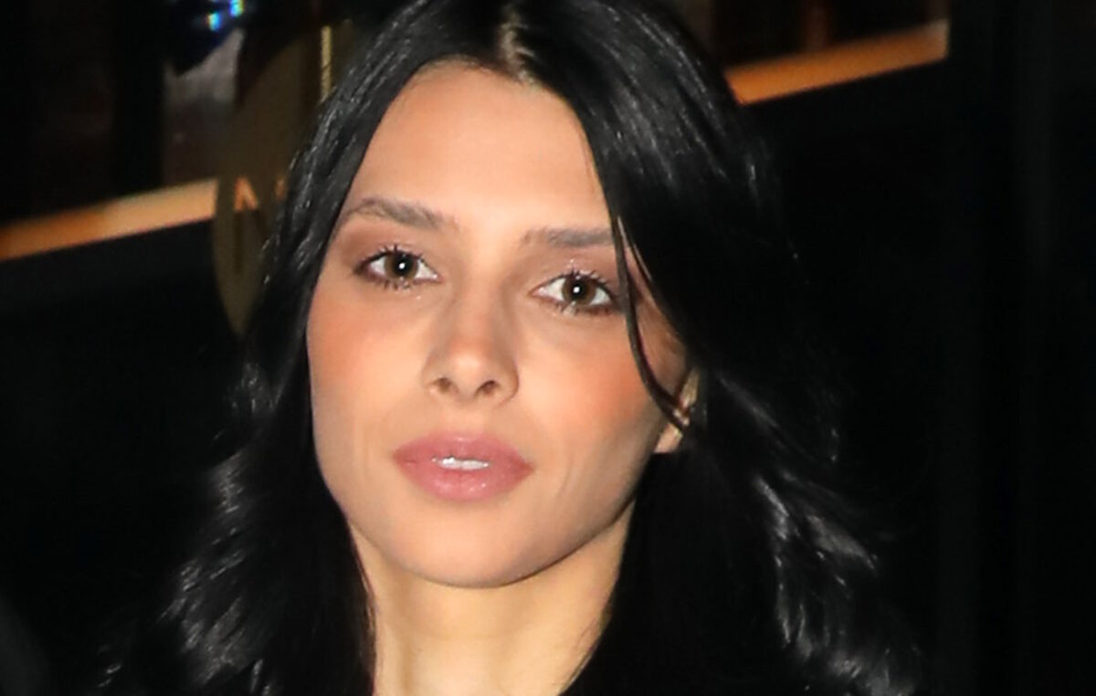 Η Άννα Μπεζάν