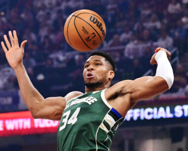 Γιάννς Αντετοκούνμπο