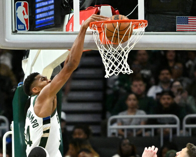 Ο Γιάννης Αντετοκούνμπο στο Top 10 του NBA για το κάρφωμά του κόντρα στους Κινγκς