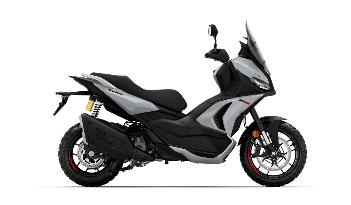 aprilia-sr-gt-400