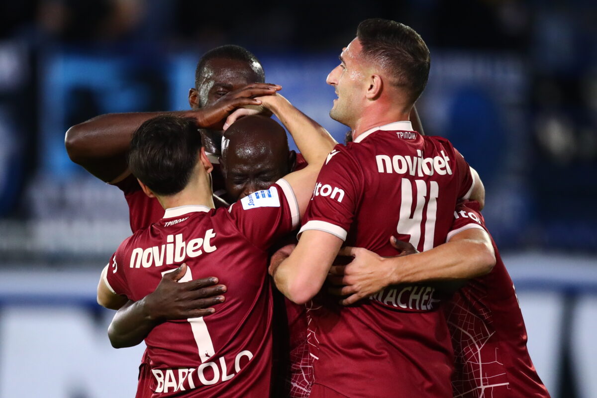 Οι παίκτες του Αστέρα Τρίπολης πανηγυρίζουν στο Περιστέρι (ΑΡΓΥΡΩ ΑΝΑΣΤΑΣΙΟΥ