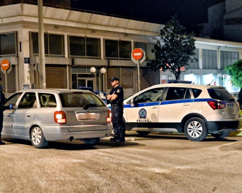 Οδηγούσε φορτηγό μεθυσμένος και χωρίς δίπλωμα: Προκάλεσε ατύχημα, εγκατέλειψε και συνελήφθη