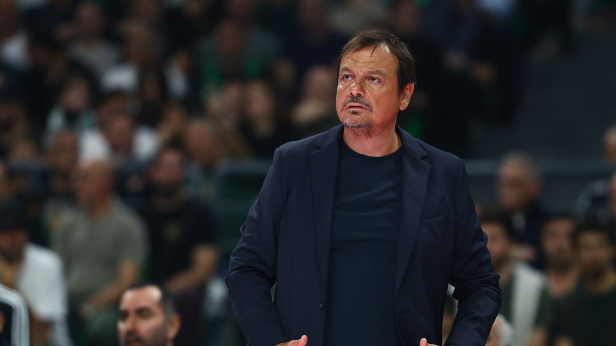 Ο Εργκίν Αταμάν στο Παναθηναϊκός - Dubai BC(ΜΑΡΚΟΣ ΧΟΥΖΟΥΡΗΣ