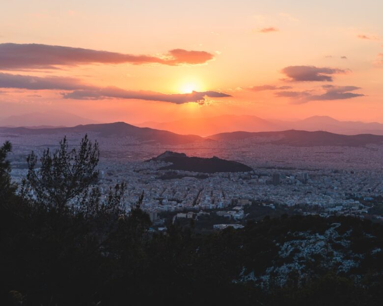 Στις νέες οικοδομές και όχι στα κλειστά ακίνητα βλέπουν οι τράπεζες φως στο τούνελ της στεγαστικής κρίσης