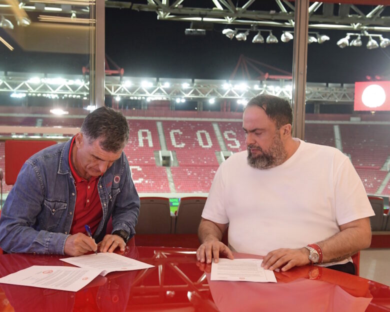 Ολυμπιακός και Χοσέ Λουίς Μεντιλίμπαρ ετοιμάζονται να υπογράψουν νέο συμβόλαιο