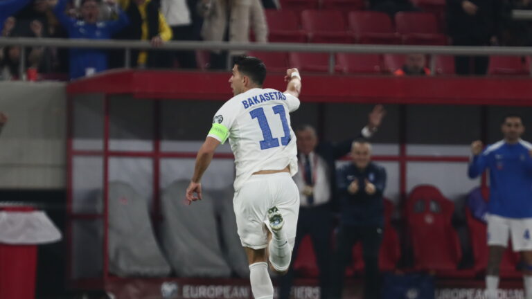 Ο Μπακασέτας πανηγυρίζει κόντρα στη Σκωτία (ΣΩΤΗΡΗΣ ΔΗΜΗΤΡΟΠΟΥΛΟΣ