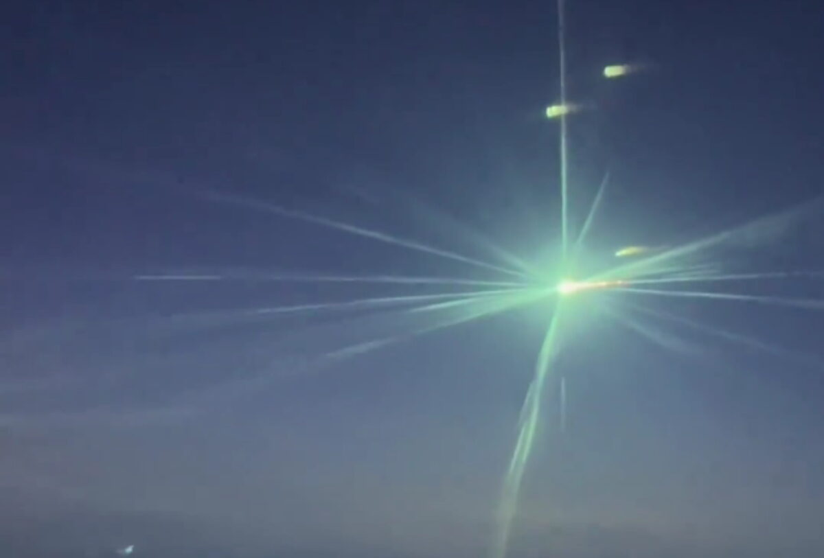 Μια «μπάλα φωτιάς» στον ουρανό