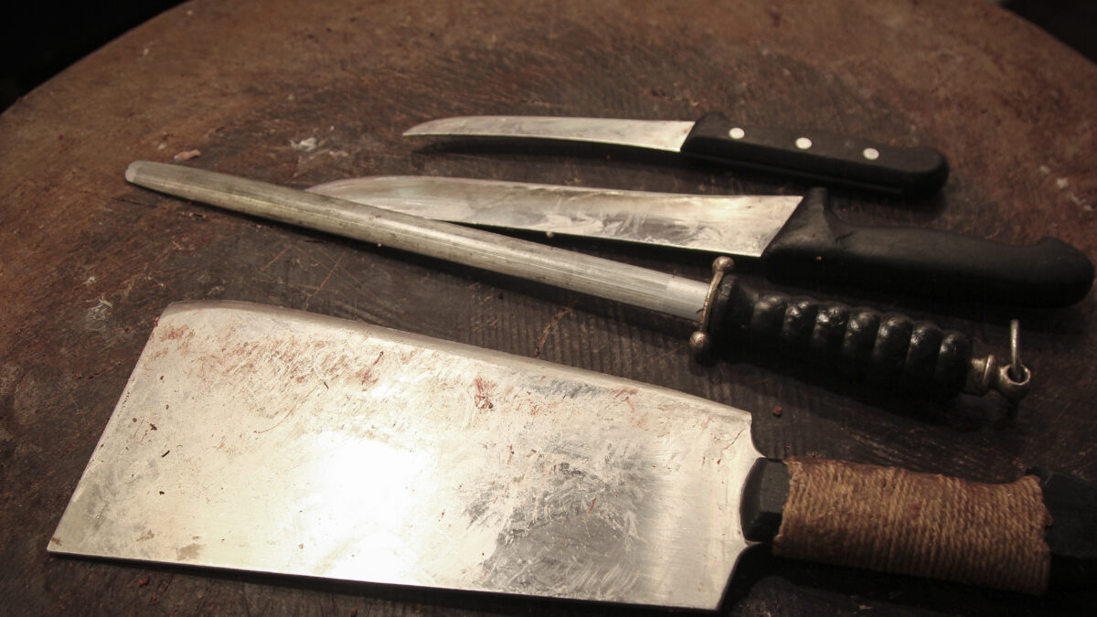 Μπαλτάς και μαχαίρια