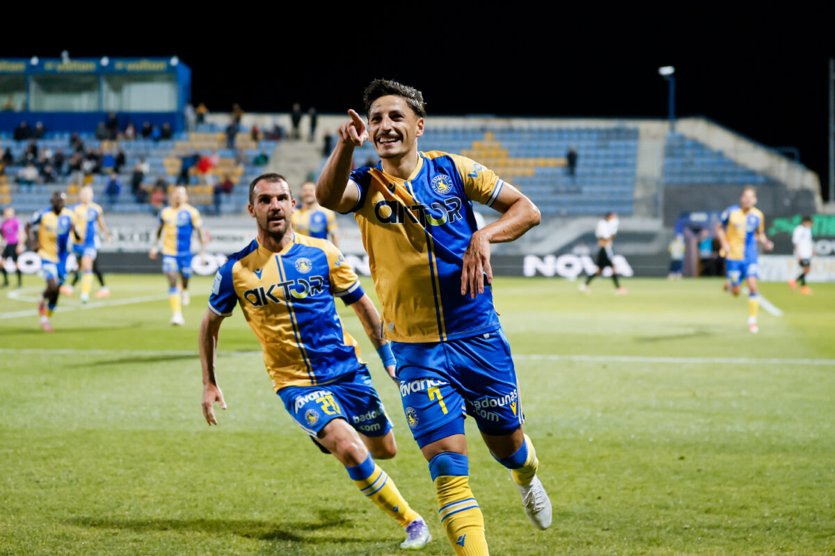 Ο Μπαρτόλο πανηγυρίζει για τον Αστέρα