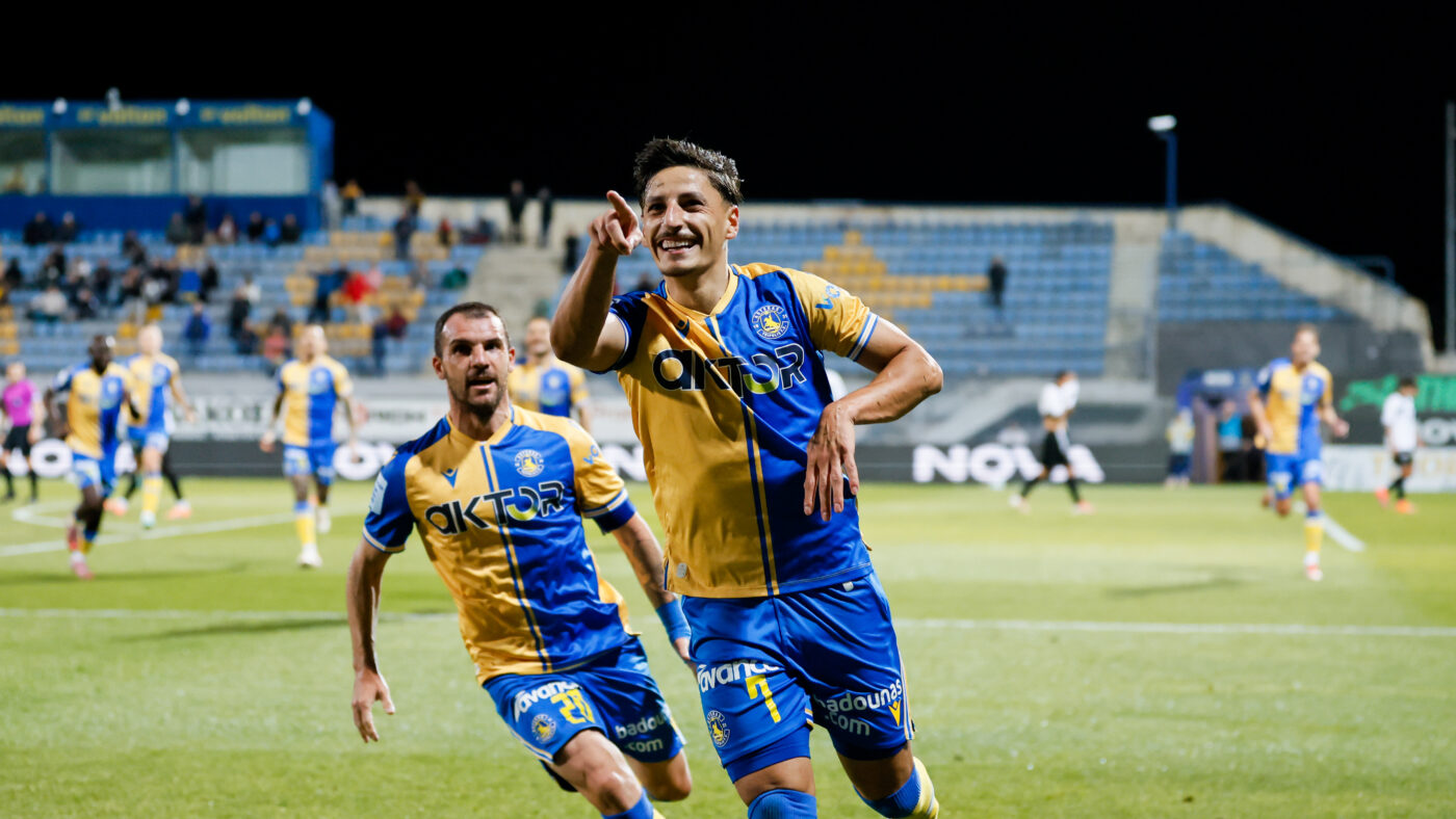 Ο Μπαρτόλο πανηγυρίζει για τον Αστέρα