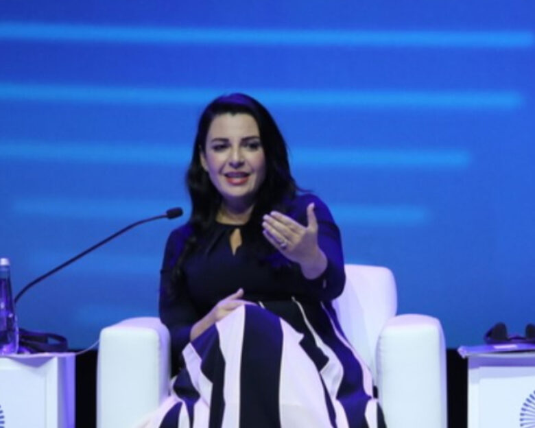 Αλβανία: Δικαστήριο αποπέμπει την αναπληρώτρια πρωθυπουργό μετά από βαριές κατηγορίες για διαφθορά – Καταιγίδα για την κυβέρνηση Ράμα