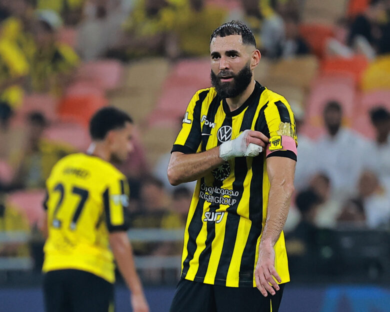 Ο Καρίμ Μπενζεμά έχει προτάσεις από την Ευρώπη και σκέφτεται την επιστροφή του