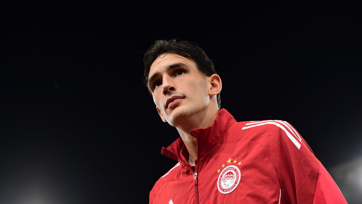 Ο Νίκος Μπότης σε αγώνα του Ολυμπιακού (KLODIAN LATO