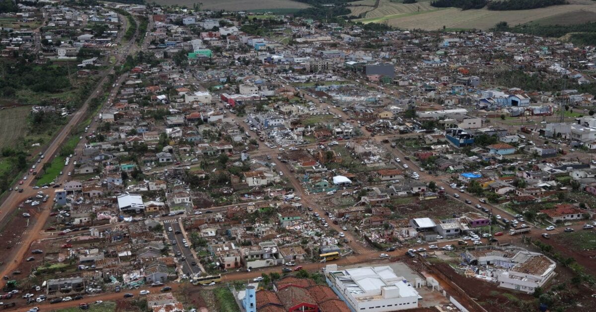Deadly tornado in Brazil: 5 dead, hundreds injured and a city flattened