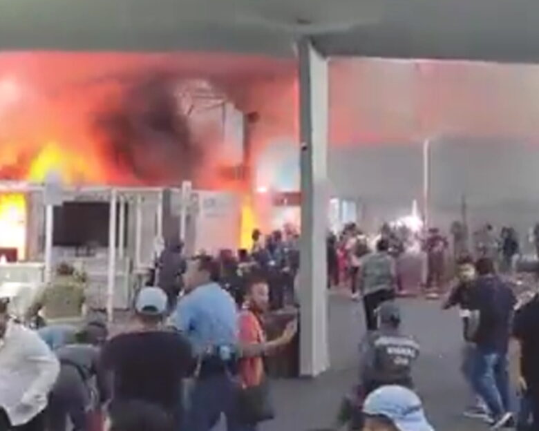 Βραζιλία: Φωτιά σε περίπτερο στο συνέδριο COP30 που διεξάγονται οι συνομιλίες για το κλίμα