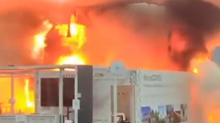 Βραζιλία: Φωτιά σε περίπτερο στο συνέδριο COP30 που διεξάγονται οι συνομιλίες του ΟΗΕ για το κλίμα