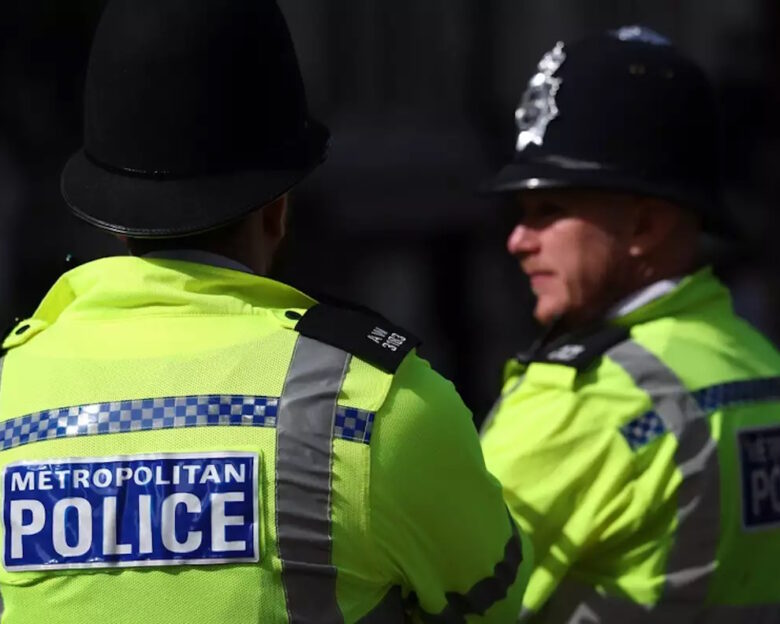 Αγγλία: Πολλοί τραυματίες σε επίθεση με μαχαίρι μέσα σε τρένο – Δύο συλλήψεις