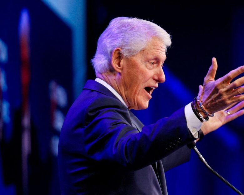 Ο αδελφός του Επστάιν ξεκαθαρίζει για το email που αναφέρεται στον Τραμπ: «Ο Bubba δεν είναι ο Μπιλ Κλίντον»