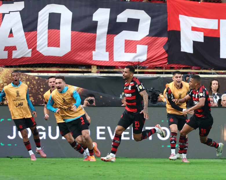 Παλμέιρας – Φλαμένγκο 0-1: Ο Ντανίλο έκρινε τον «εμφύλιο» στον τελικό και έδωσε στην ομάδα το 4ο Copa Libertadores στην ιστορία της