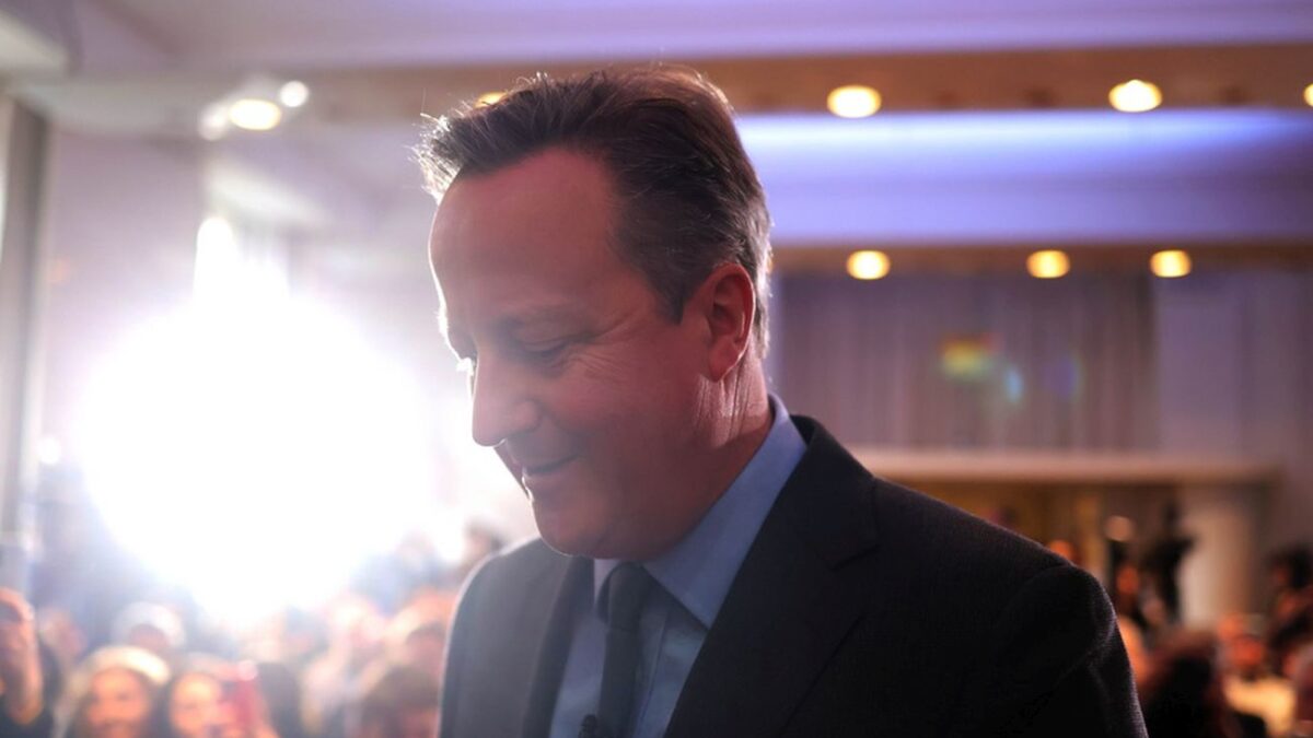 O πρώην πρωθυπουργός της Βρετανίας Ντέιβιντ Κάμερον