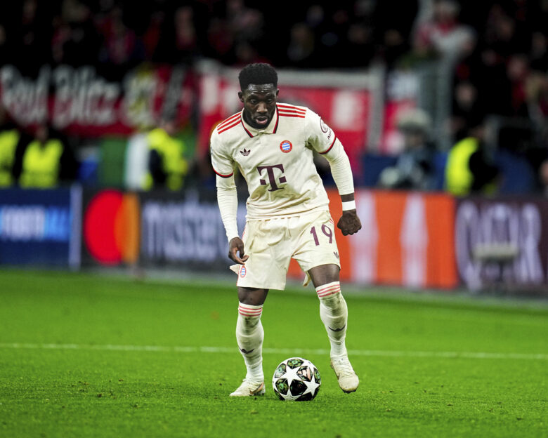 Μπάγερν Μονάχου: Ο Αλφόνσο Ντέιβις επέστρεψε στις προπονήσεις μετά από 8 μήνες απουσίας λόγω ρήξης χιαστού