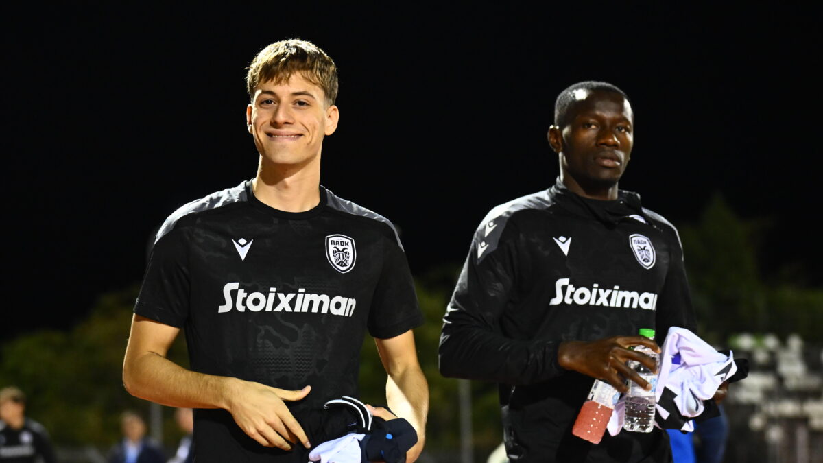 Ο Κωνσταντέλιας με τον Καμαρά (ΑΝΤΩΝΗΣ ΝΙΚΟΛΟΠΟΥΛΟΣ