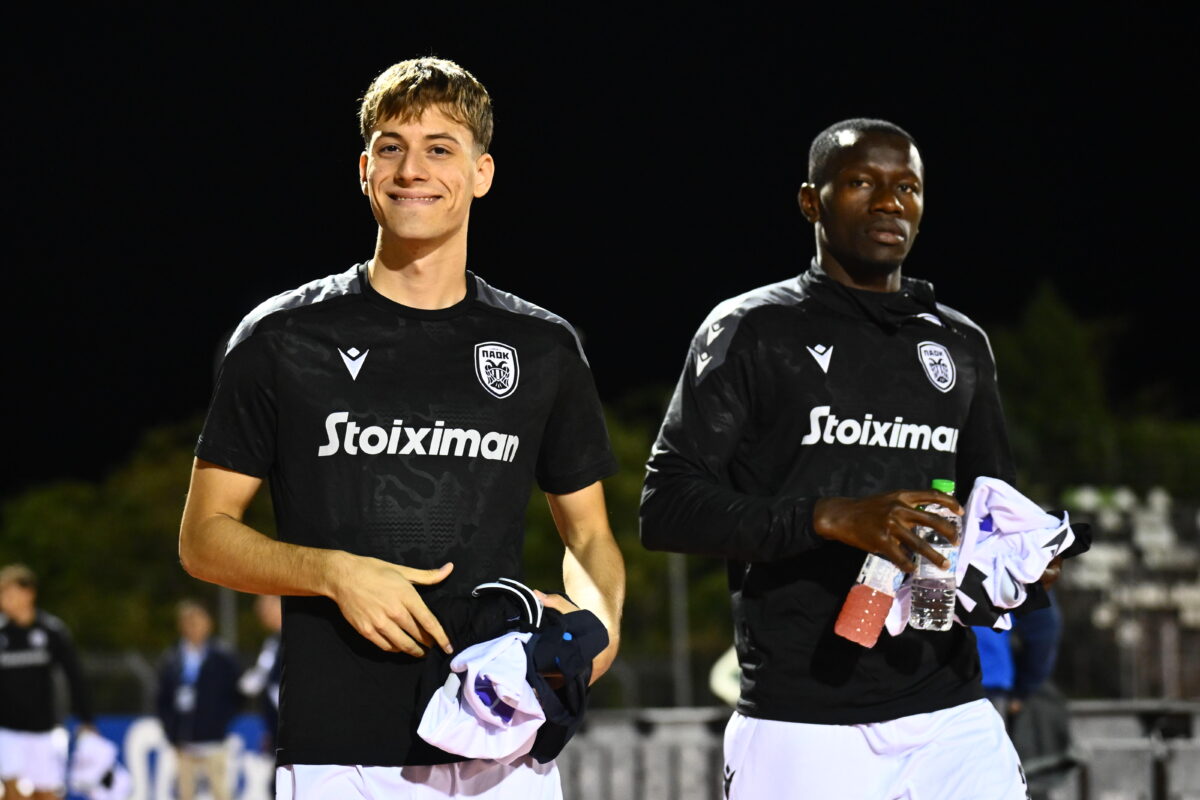 Ο Κωνσταντέλιας με τον Καμαρά (ΑΝΤΩΝΗΣ ΝΙΚΟΛΟΠΟΥΛΟΣ