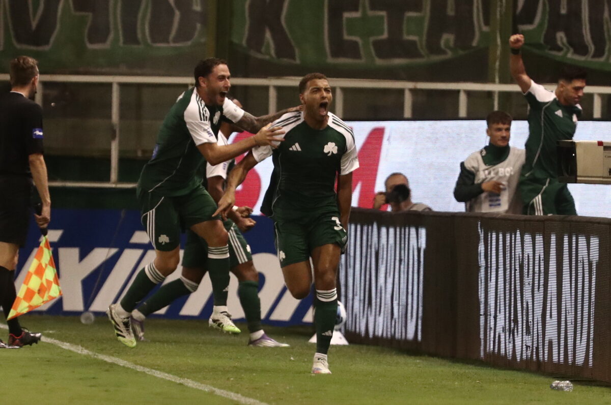 Ντέσερς και Καλάμπρια πανηγυρίζουν στη Λεωφόρο (ΣΩΤΗΡΗΣ ΔΗΜΗΤΡΟΠΟΥΛΟΣ