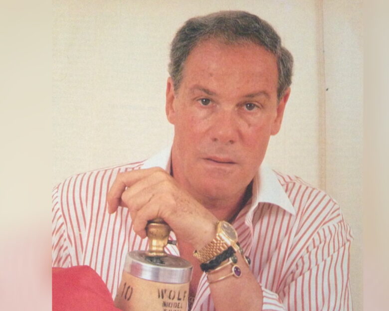 Πέθανε ο σχεδιαστής μόδας Ντίμης Κρίτσας – Είχε ντύσει τις μεγαλύτερες σταρ της χώρας και του Χόλιγουντ