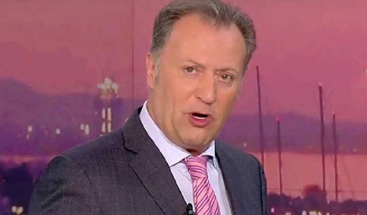 Ο δημοσιογράφος του ΣΚΑΪ, Δημήτρης Οικονόμου