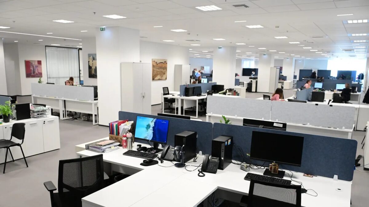 Δημόσιοι υπάλληλοι