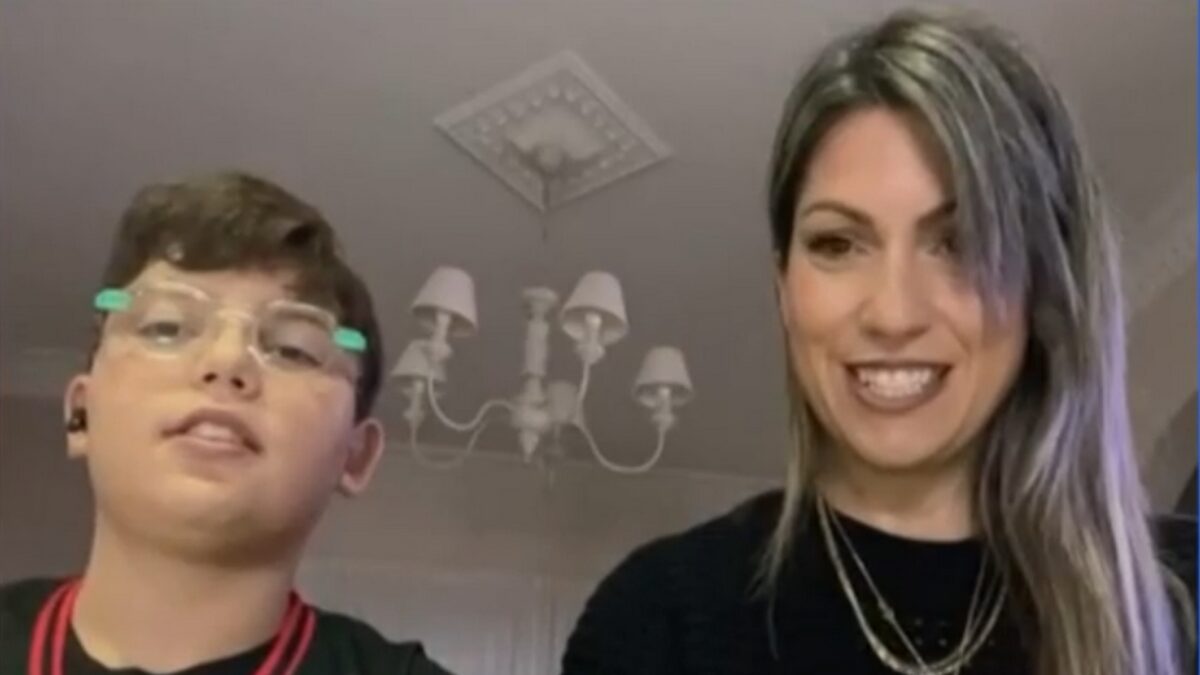 Ο μαθητής που ψάχνει γαμπρό για τη δασκάλα του έγινε viral μετά το Προμηθέας Πάτρας – Ολυμπιακός