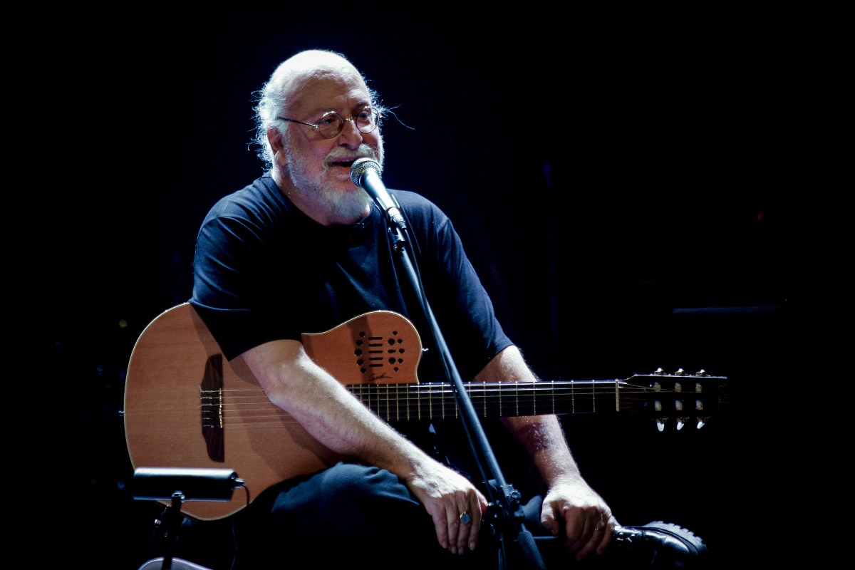 Ο Διονύσης Σαββόπουλος