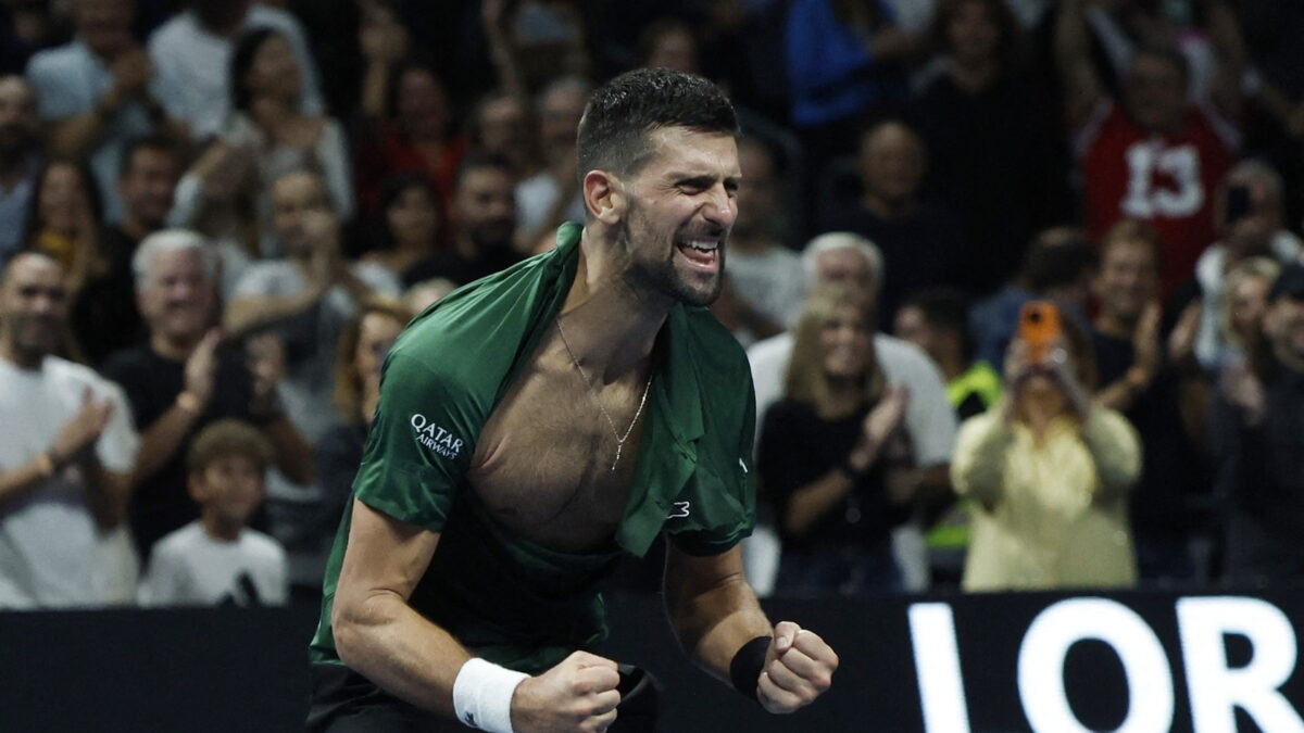 Ο Νόβακ Τζόκοβιτς πανηγυρίζει στο τουρνουά της Αθήνας